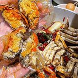 这里有长沙最丰富的小吃，藤椒大闸蟹入味
