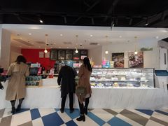 -85度C(生甜甜圈研究工坊·上海平凉店)
