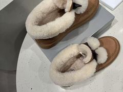 -UGG(燕莎奥特莱斯购物中心店)