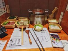 -独食火锅·半米屋台(直营总店)