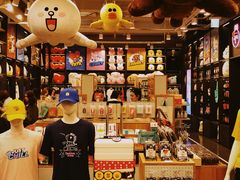 -LINE FRIENDS Garosu-gil Flagship Store
