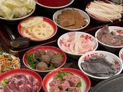 -沸炉重庆老火锅(军事博物馆店)