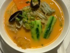 鲜龙虾汤手工菠菜刀削面-富力丽思卡尔顿酒店·丽轩中餐厅
