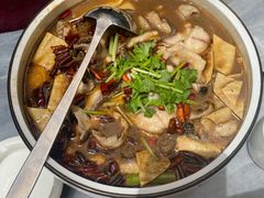 -蔼若春.传承三十年云南菜(金碧公园店)