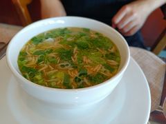-东方红海鲜百汇(国际大厦店)