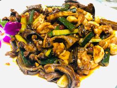 -刘胖子家常菜·蹄花焖藕(兴业店)