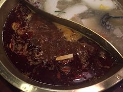 -重庆爽翻天老火锅(临平万达广场店)