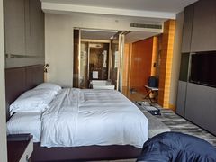 -上海虹桥祥源希尔顿酒店