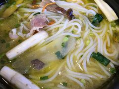 -桥香园过桥米线(国贸店)