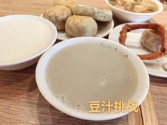 -护国寺小吃店(红莲南路店)