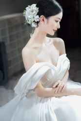 -艾米丽婚纱礼服