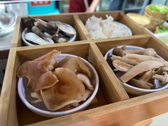 -阿婆情腊排骨火锅·野生菌季(古城旗舰店)