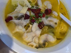 -渝是乎川渝小炒(新世界百货望京店)