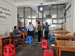 -两棵树馄饨店(渔梁住保小区店)