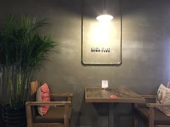 大堂-HIGH FIVE哈福手工汉堡(桂林路店)