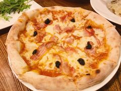 玛格丽塔基本披萨-La Tavernetta(Bar à Vin)(乌鲁木齐路店)