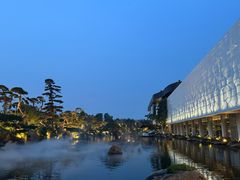 -罗红摄影艺术馆