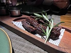 喜洲招牌手撕牛肉-喜洲吧·江畔老船厂·庭院餐厅(喜临院店)