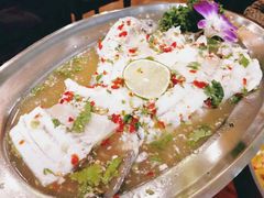 椒柠蒸鲈鱼-荷花泰菜(东方新天地店)