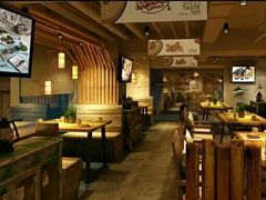 -马路边上·小海鲜烧烤(八一路店)