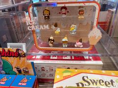 -泡泡玛特POPMART(崇文门国瑞城店)