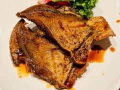 本帮熏鲳鱼-上海人家花樣年华(中山公园店)