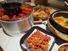 -巴厘龙虾·榜首油焖大虾(音乐学院·沿江酒馆店)