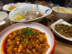 -有红鸡毛店·川菜(建设路店)