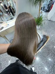 -Tloml salon