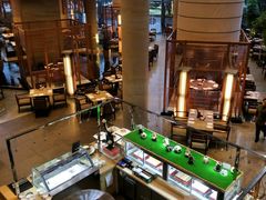-松山湖凯悦酒店·Café自助餐厅·周末火舞秀表演