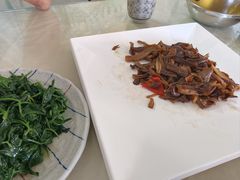 -天天向上素食餐厅(五台山店)