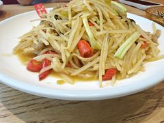 -川流不息·地道川菜·小龙虾(新松江路店)