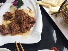 -闫府私房菜·百年鲁菜(恒隆店)