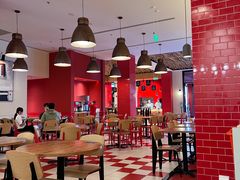 -城市大道红炉披萨烘焙坊