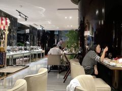 -唐拉雅秀酒店-西锦汇空中BBQ·思创餐厅