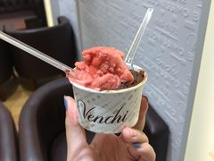 -VENCHI 闻绮(上海佛罗伦萨小镇店)