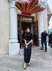 -红馆妆造(中央大街店)