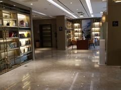 -杭州西湖湖滨银泰亚朵酒店