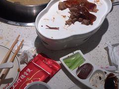 -三人行骨头王火锅(长寿店)