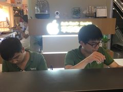 -爱畅享华为苹果手机维修服务(虹口龙之梦店)