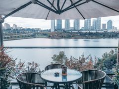 露天位-酤居湖景音乐餐吧(安宁店)