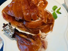 精品烤鸭-悦江(梅奔中心店)