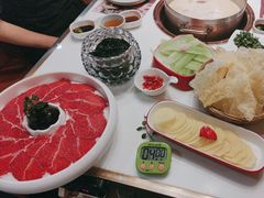 -洪氏嗨捞·猪肚鸡火锅(阳光天地店)