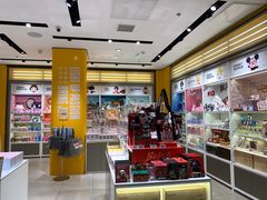 -泡泡玛特POPMART(蓝色港湾店)