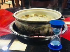 -东巴谷野生菌火锅餐厅