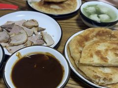 -李连贵酒家熏肉大饼(昆明街店)