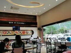 -覃记海鲜美食餐厅