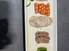 -HOMES上海本帮菜(襄阳公园店)