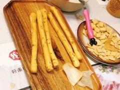 -菌子鲜汤野生菌锅