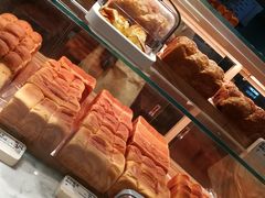 -HOT CRUSH趁热集合·现烤面包(环球港店)